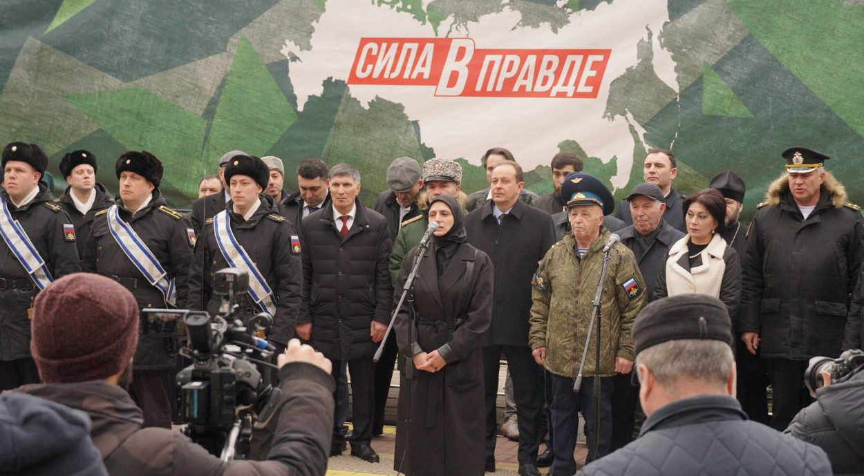 Махачкала встретила агитпоезд «Сила в правде»