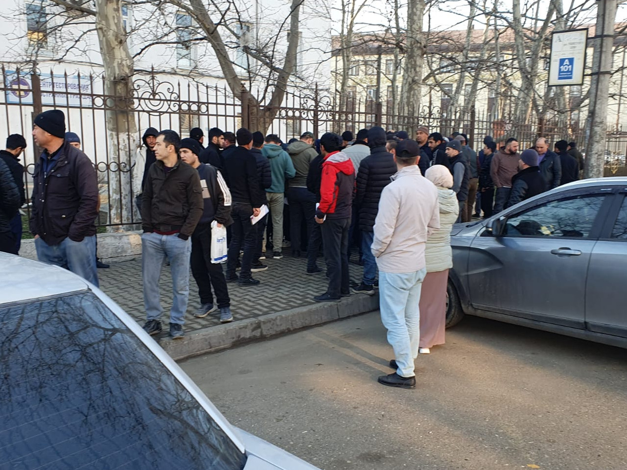 Сотрудник Миннаца РД  провел встречу с иностранными гражданами