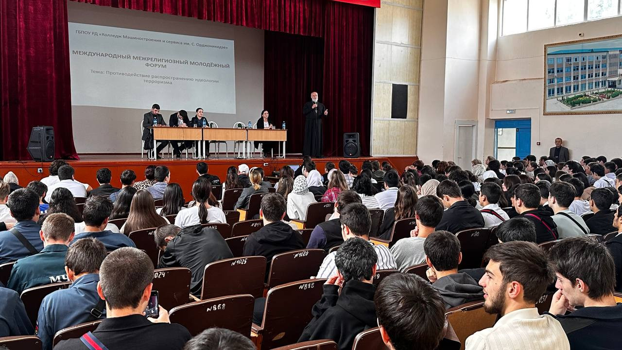 В рамках XI Международного межрелигиозного молодежного форума прошли встречи со студентами ссузов