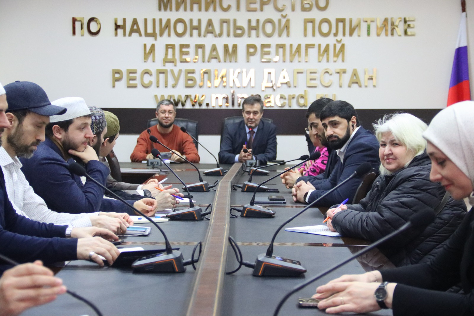 В Миннаце РД прошел обучающий курс по подготовке заявок на конкурсы Фонда президентских грантов и Главы Республики Дагестан