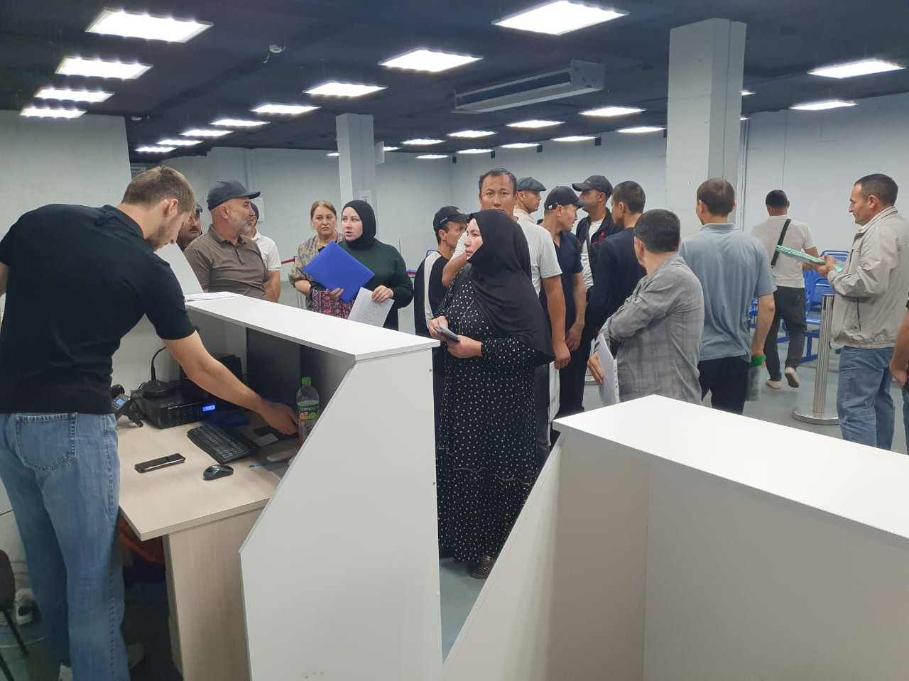 Представитель Миннаца РД провел встречу с иностранными гражданами