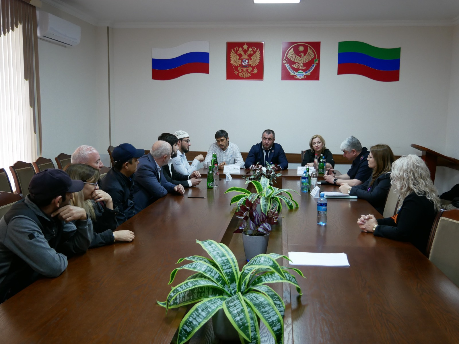 В администрации МО ГО «Дагестанские Огни» состоялась встреча с иностранными гражданами