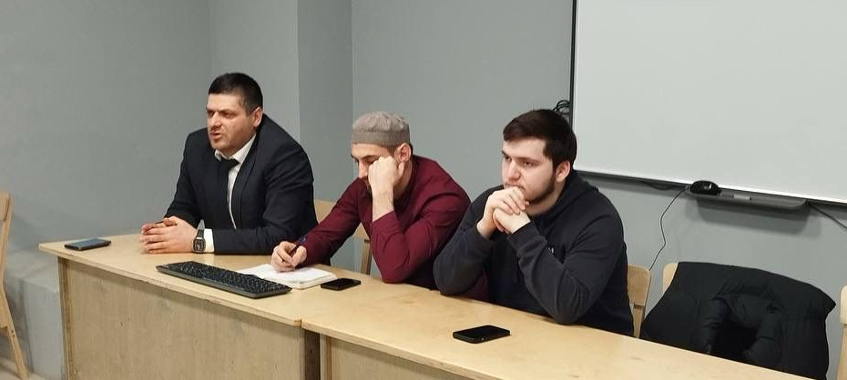 Открытый диалог прошел со студентами ДГИ