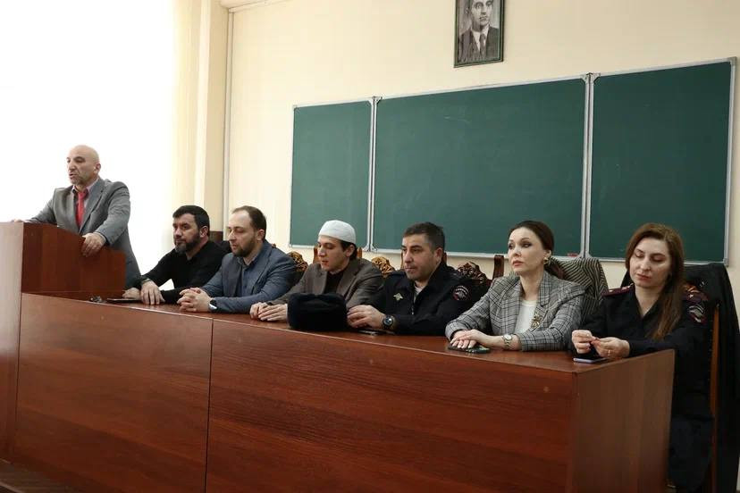 Дискуссионная площадка прошла со студентами ДГАУ
