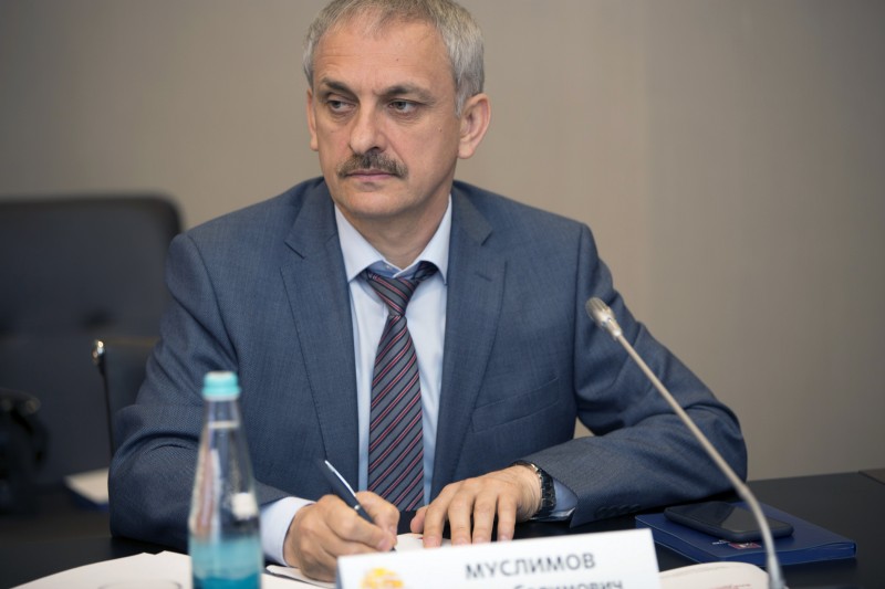 Энрик Муслимов во Владикавказе принимает участие в конференции по взаимодействию регионов с соотечественниками за рубежом