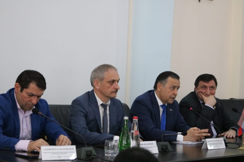 Делегация Посольства Таджикистана в РФ посетила ДГУ