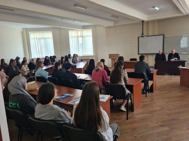 Курс по социальному проектированию прошел в Дербентском филиале Азербайджанского государственного экономического университета