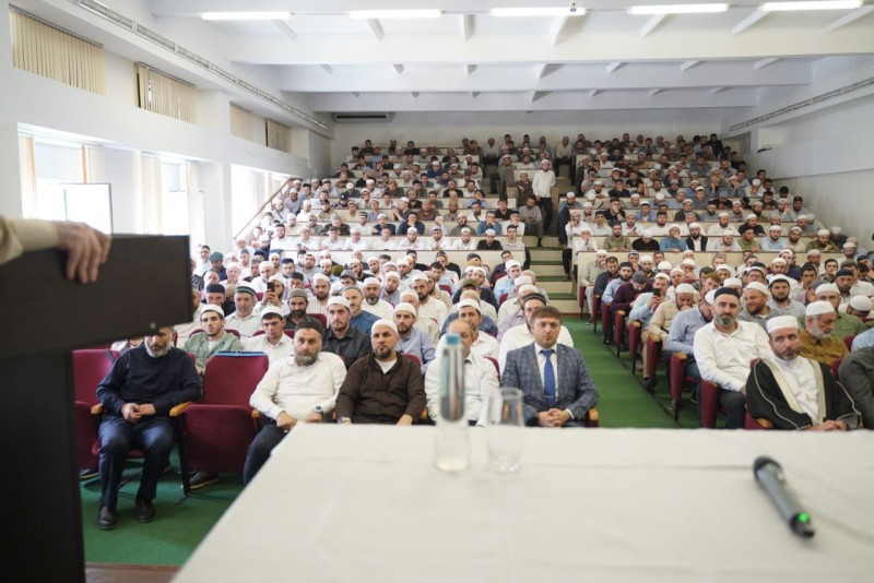 В рамках Форума прошли встречи с руководителями религиозных организаций в целях совершенствования форм и методов профилактической работы среди верующих
