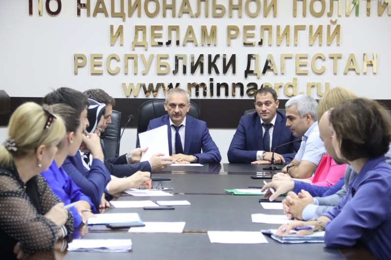 Заседание Межведомственной рабочей группы по противодействию идеологии терроризма прошло в Миннаце РД