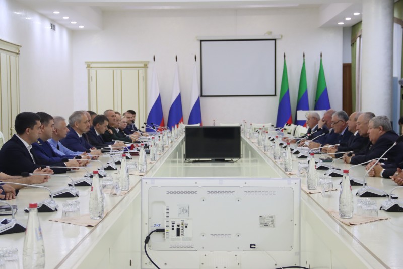 Патриотический проект «Вахта Героев Отечества» стартовал в Дагестане