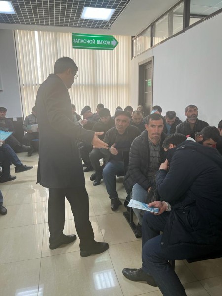 В Многофункциональном миграционном центре по Республике Дагестан состоялась встреча с иностранными гражданами