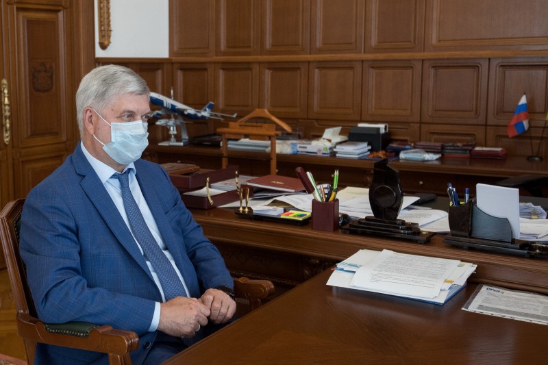 Губернатор Воронежской области Александр Гусев встретился с министром Республики Дагестан Энриком Муслимовым