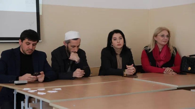 В ДГУ прошли встречи со студентами исторического и экономического факультетов