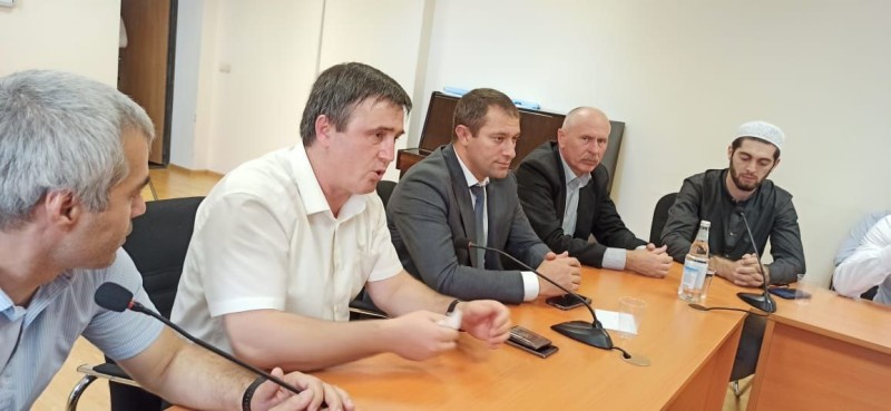 Встреча со студентами в рамках дискуссионной площадки «Открытый диалог» прошла в ДГУ