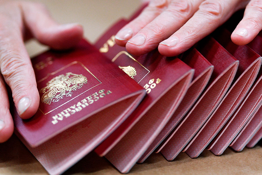 МВД лишило гражданства почти 3 тыс. человек