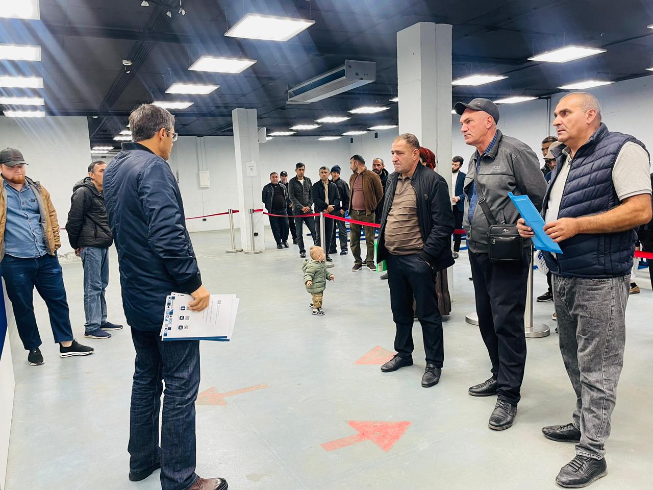 50 иностранным гражданам в Дагестане объяснили правила пребывания на территории российского государства