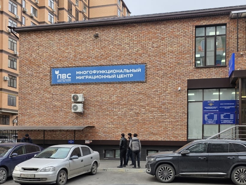 60 иностранным гражданам, работающим в Дагестане, объяснили правила пребывания на территории России