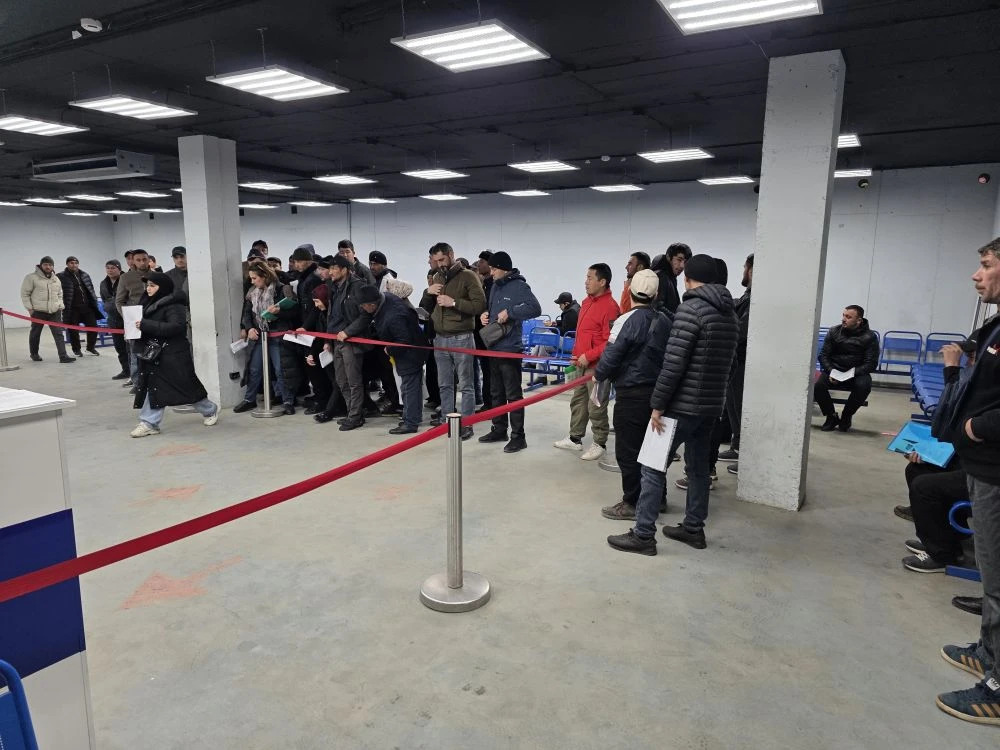 Жизнь в России по всем правилам. 100 иностранным гражданам, работающим в Дагестане, разъяснили правила пребывания на территории страны