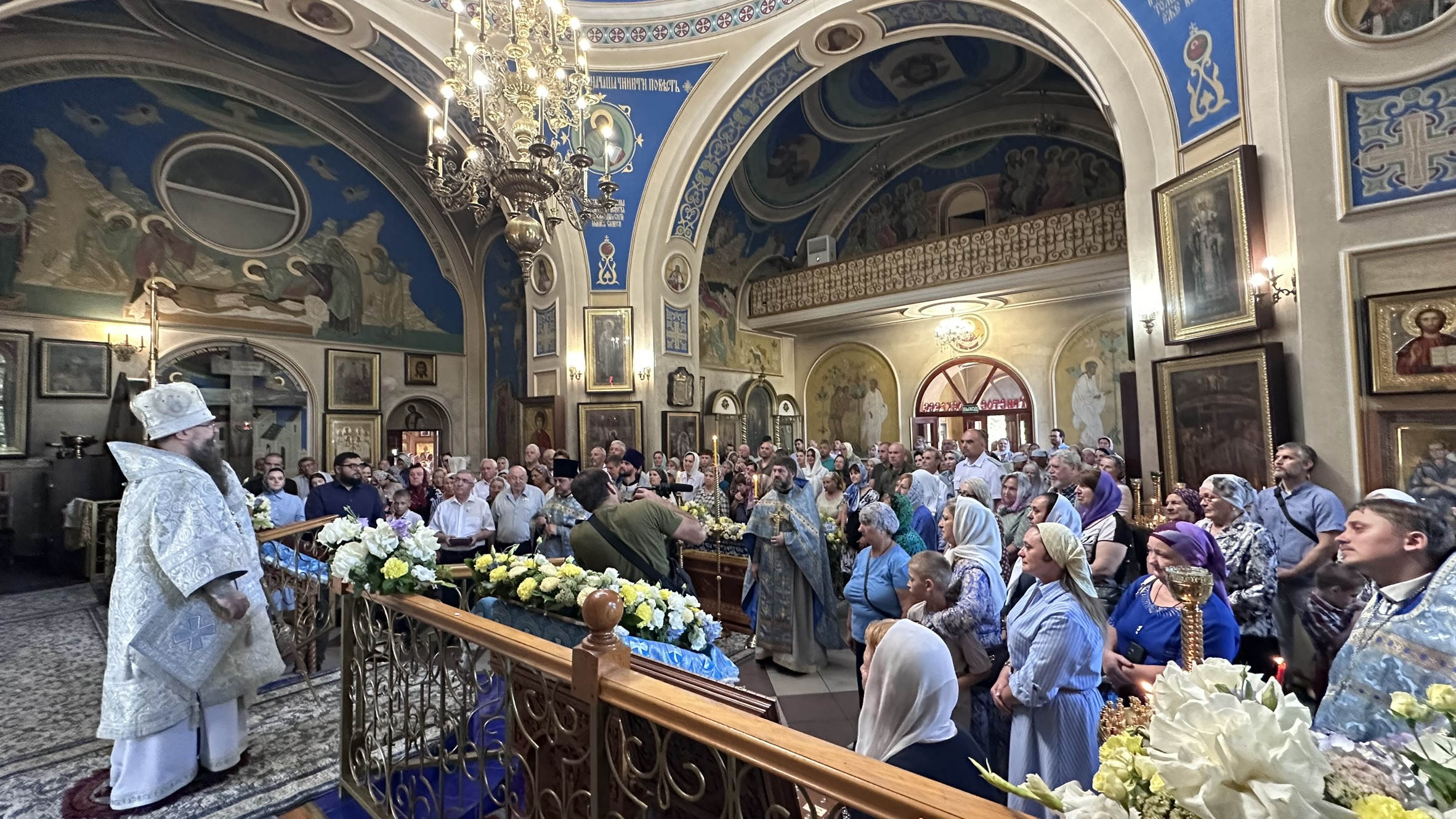 В Свято-Успенском кафедральном соборе Махачкалы отметили праздник Успения Пресвятой Богородицы