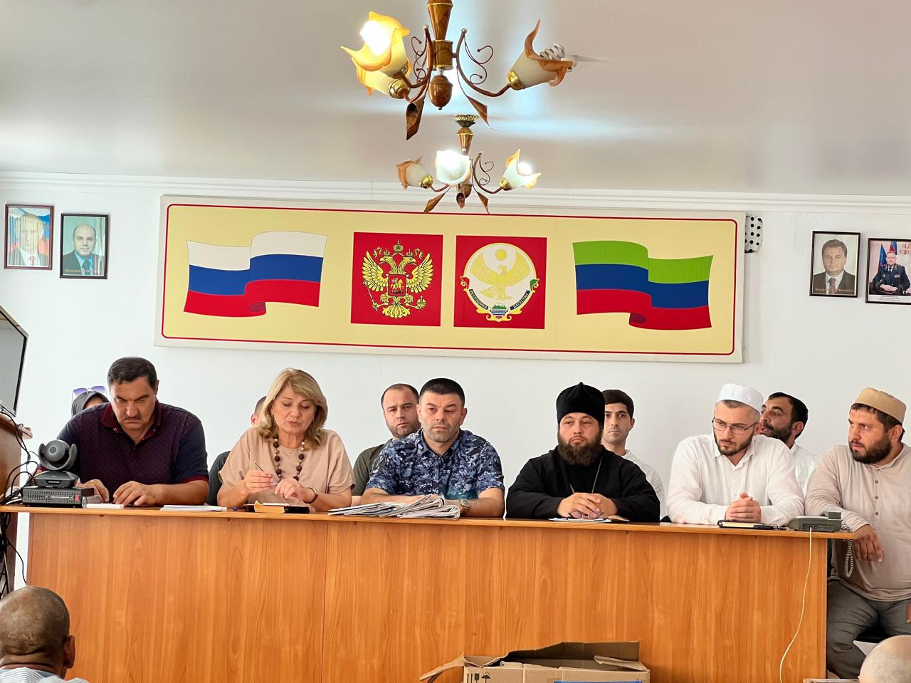 Представитель Миннаца РД совместно с представителями городского округа «город Дербент» и духовенства города провели встречу с сотрудниками ФКУ СИЗО № 2 г. Дербент