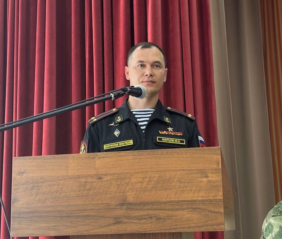 В рамках Всероссийской патриотической акции «Вахта героев Отечества» Избербаш тепло встретил Героев России