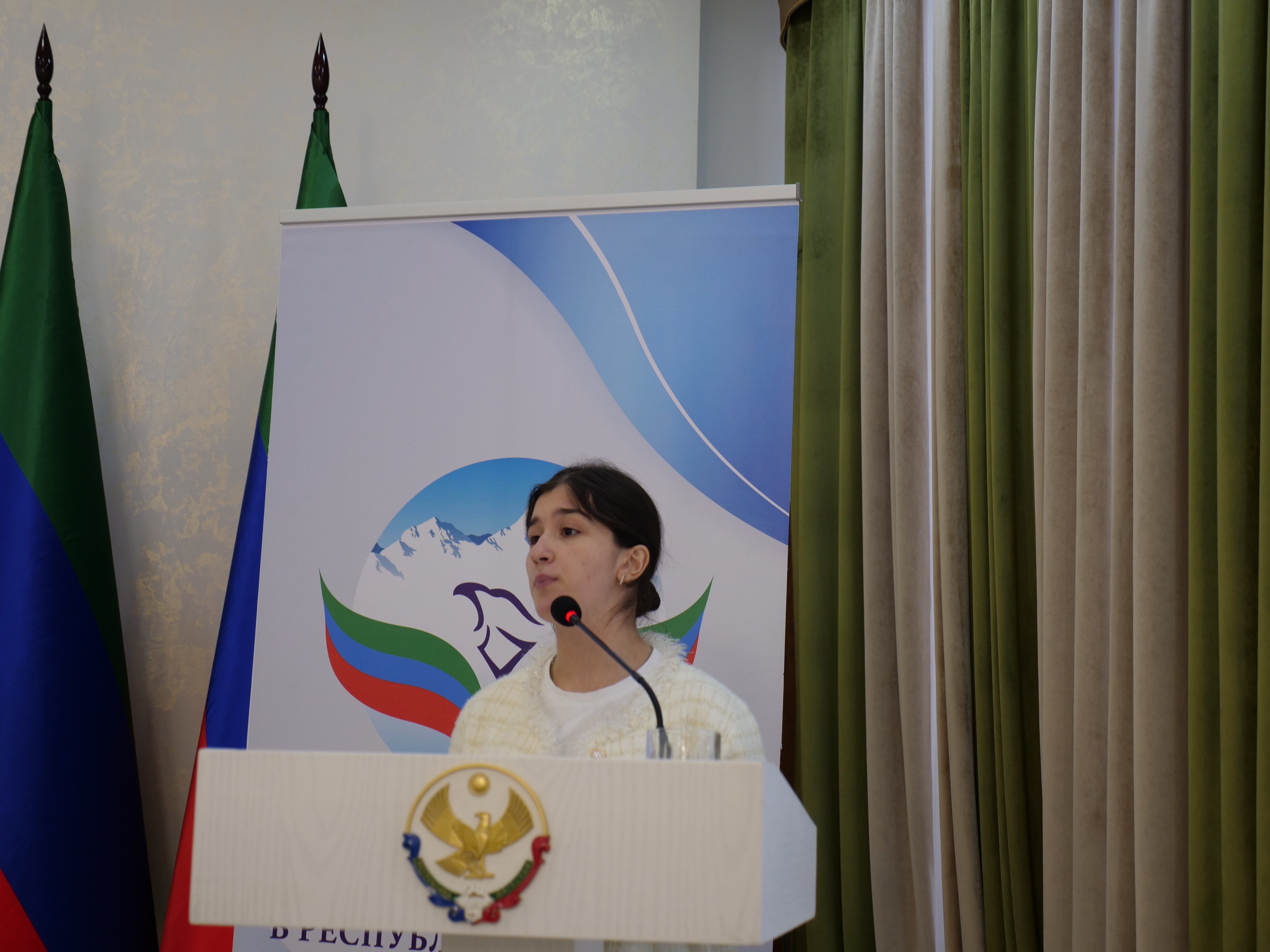 Темирлан Абуталимов посетил финал республиканского конкурса «Права человека глазами ребенка - 2025»