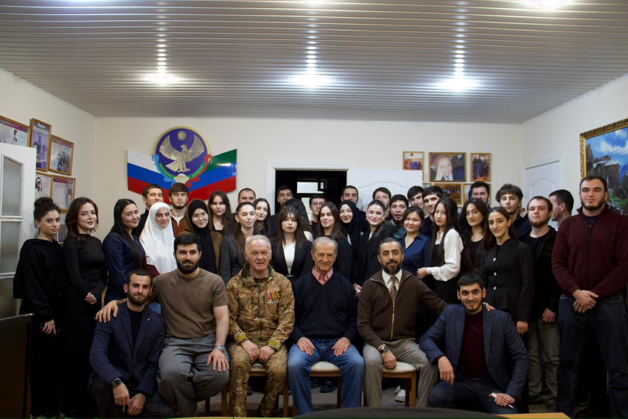 «Разговор на равных». В Ставропольском крае обсудили вопросы гражданской ответственности молодежи