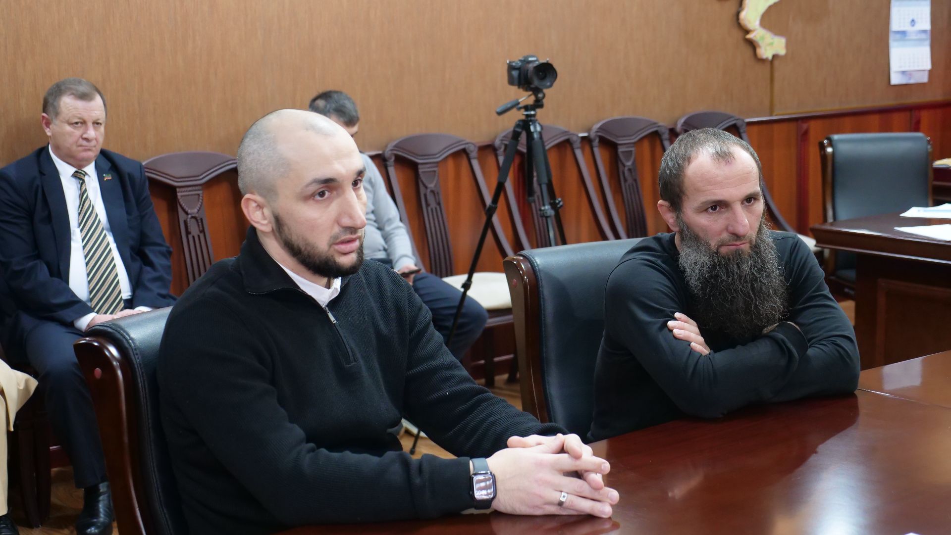 Темирлан Абуталимов выслушал обращения жителей Казбековского района