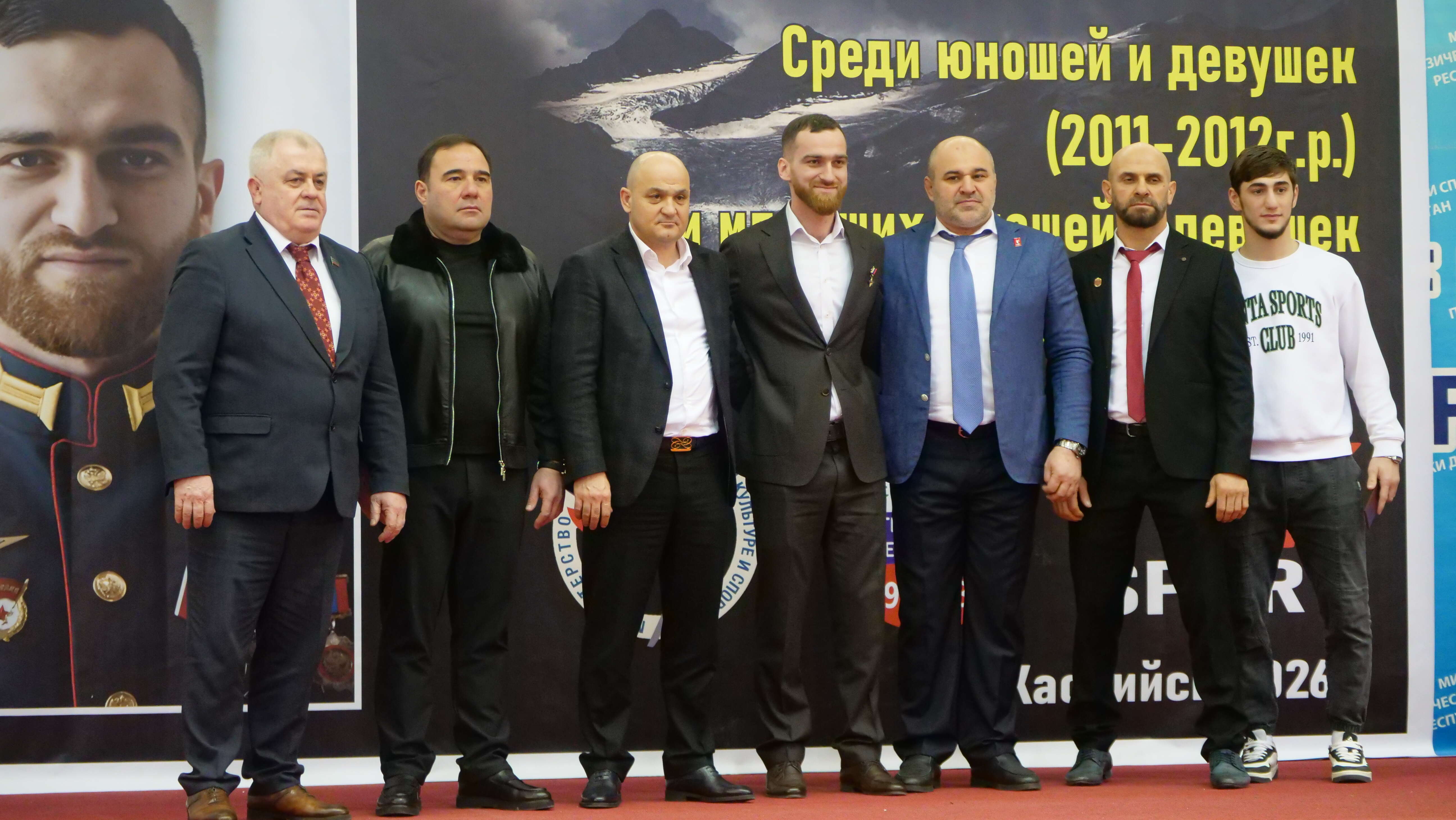 Герой и юные чемпионы. В Каспийске завершилось первенство Дагестана по ушу-саньда в честь Героя России Темирлана Абуталимова