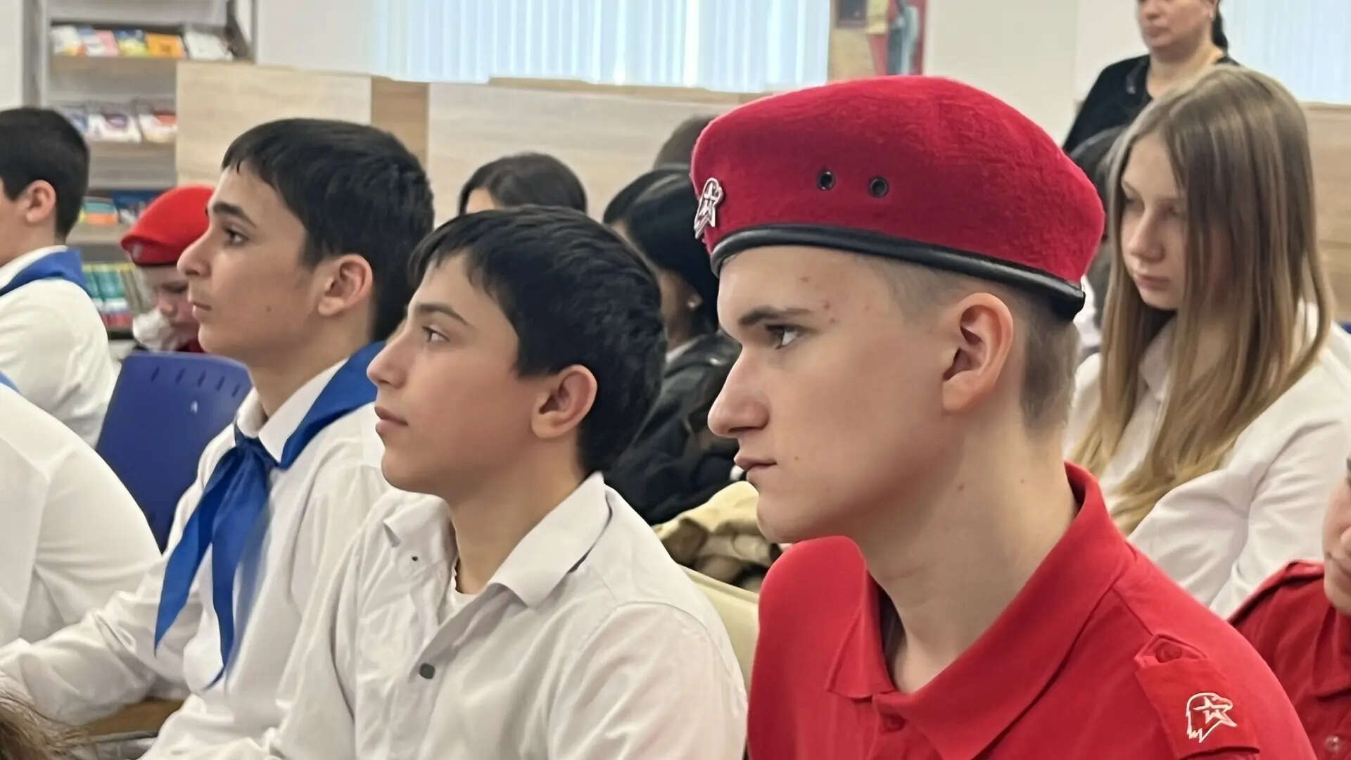 Диалог, который объединяет: в школах Махачкалы проходит Неделя гармоничных межконфессиональных отношений