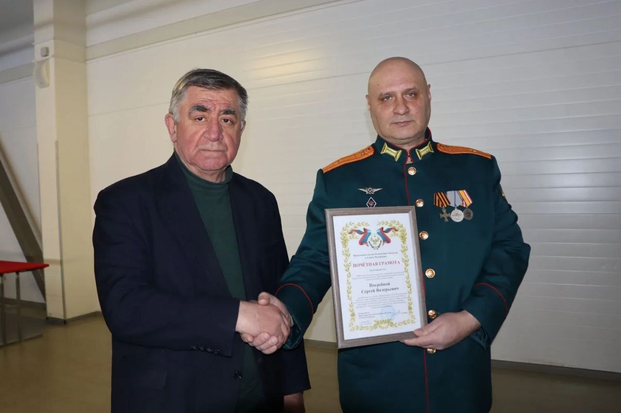 Делегация представительства Дагестана в Санкт-Петербурге посетила церемонию принятия военной присяги