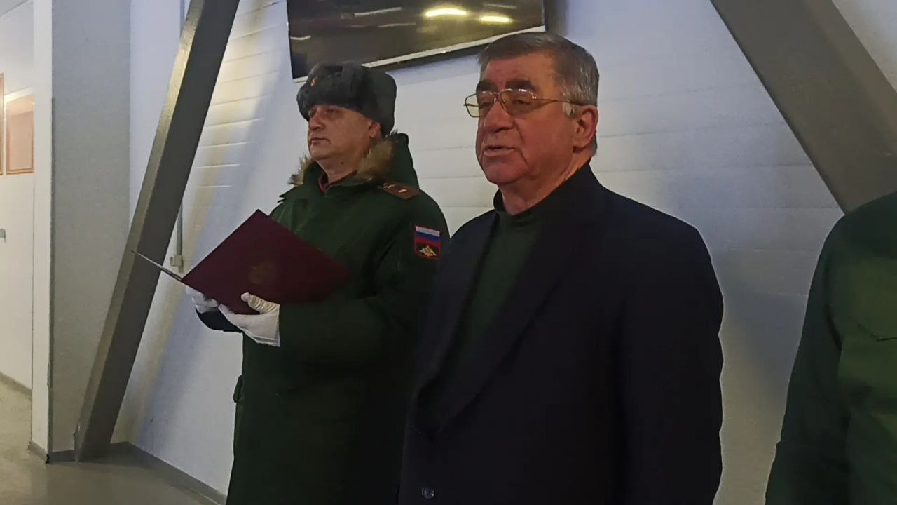 Делегация представительства Дагестана в Санкт-Петербурге посетила церемонию принятия военной присяги