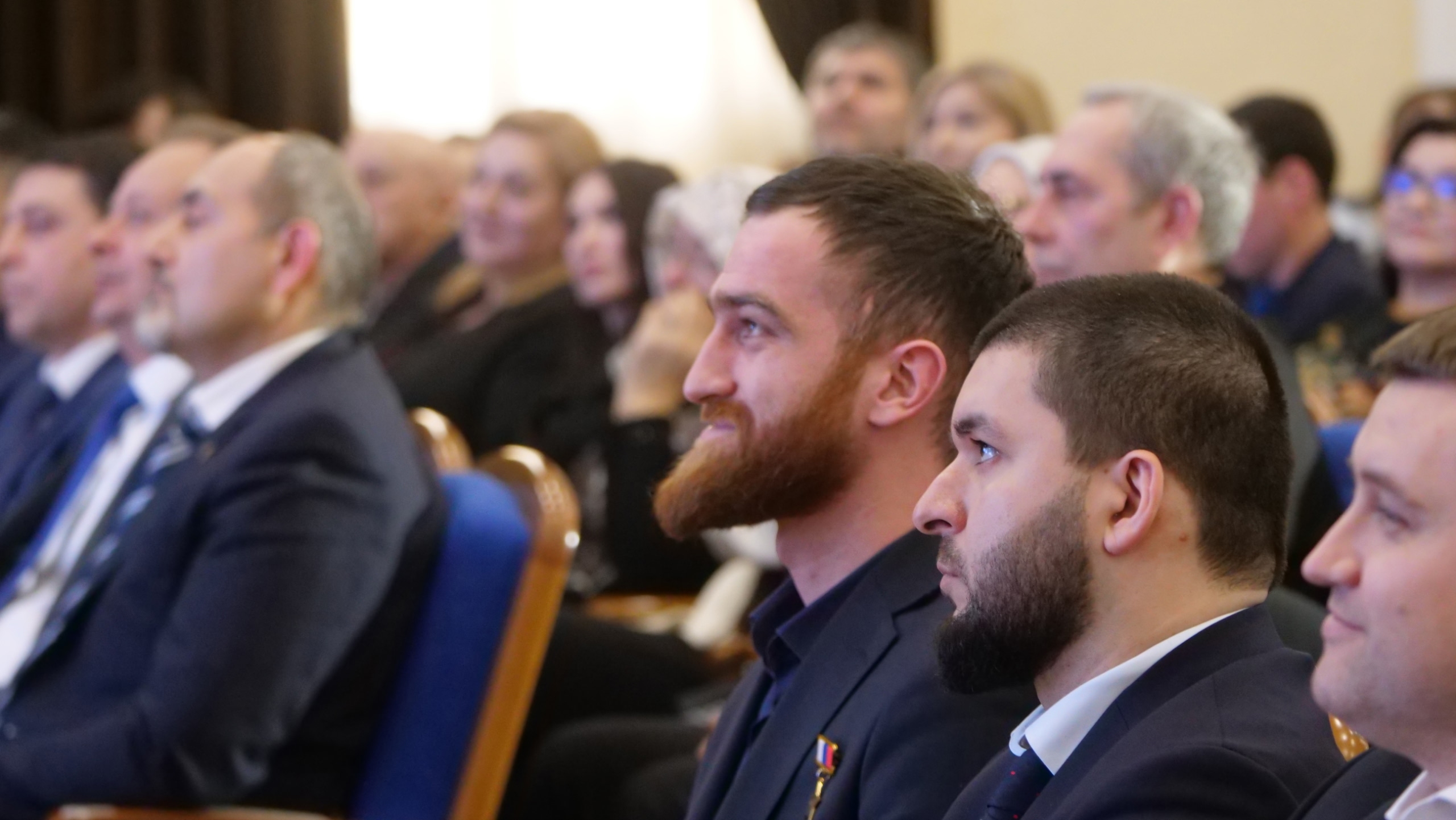 Темирлан Абуталимов поздравил ДГУНХ с юбилеем