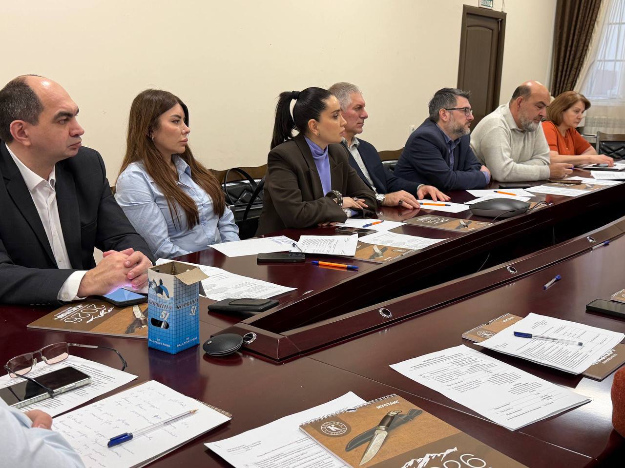 Межконфессиональное воспитание молодежи и укрепление культуры взаимного уважения обсудили в Махачкале