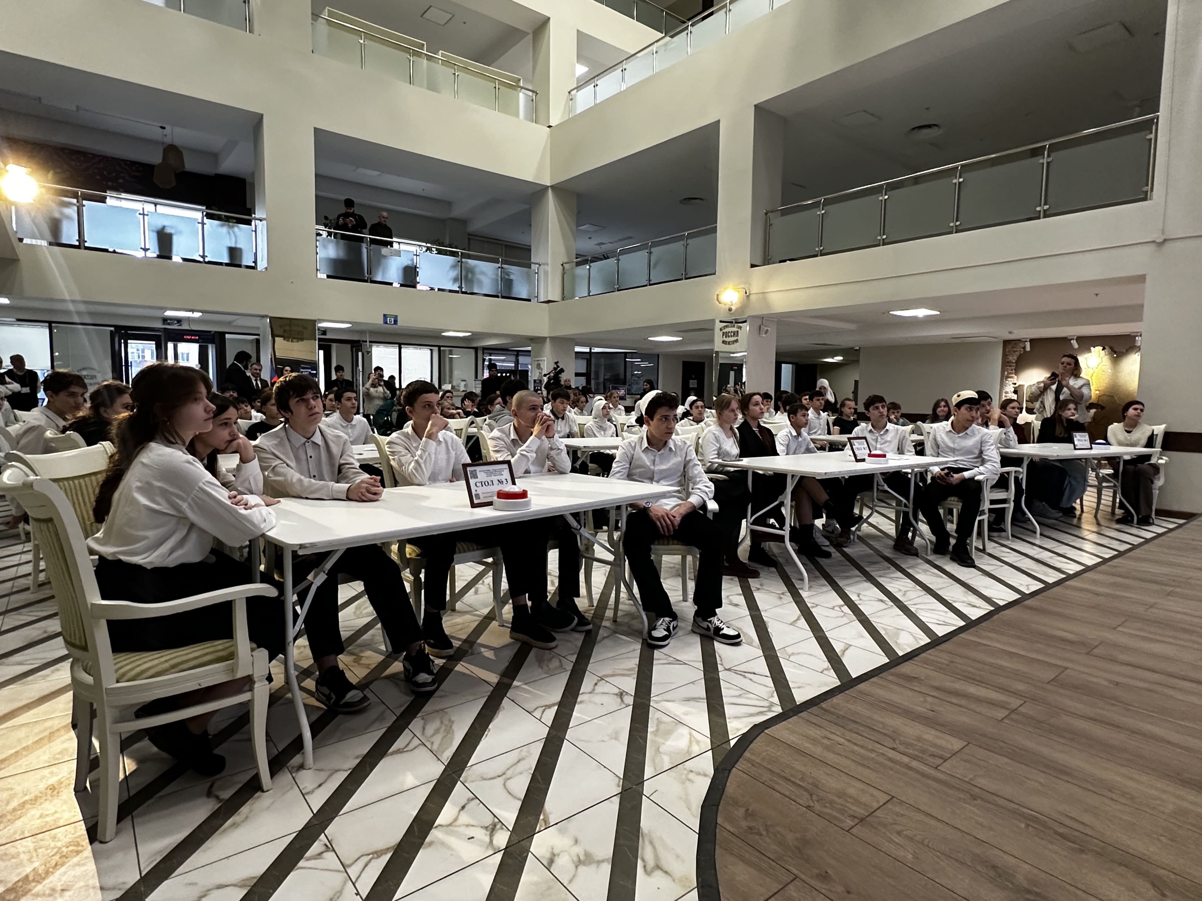 В Махачкале определили победителей межконфессионального брейн-ринга «Связь времен — от начала до наших дней»