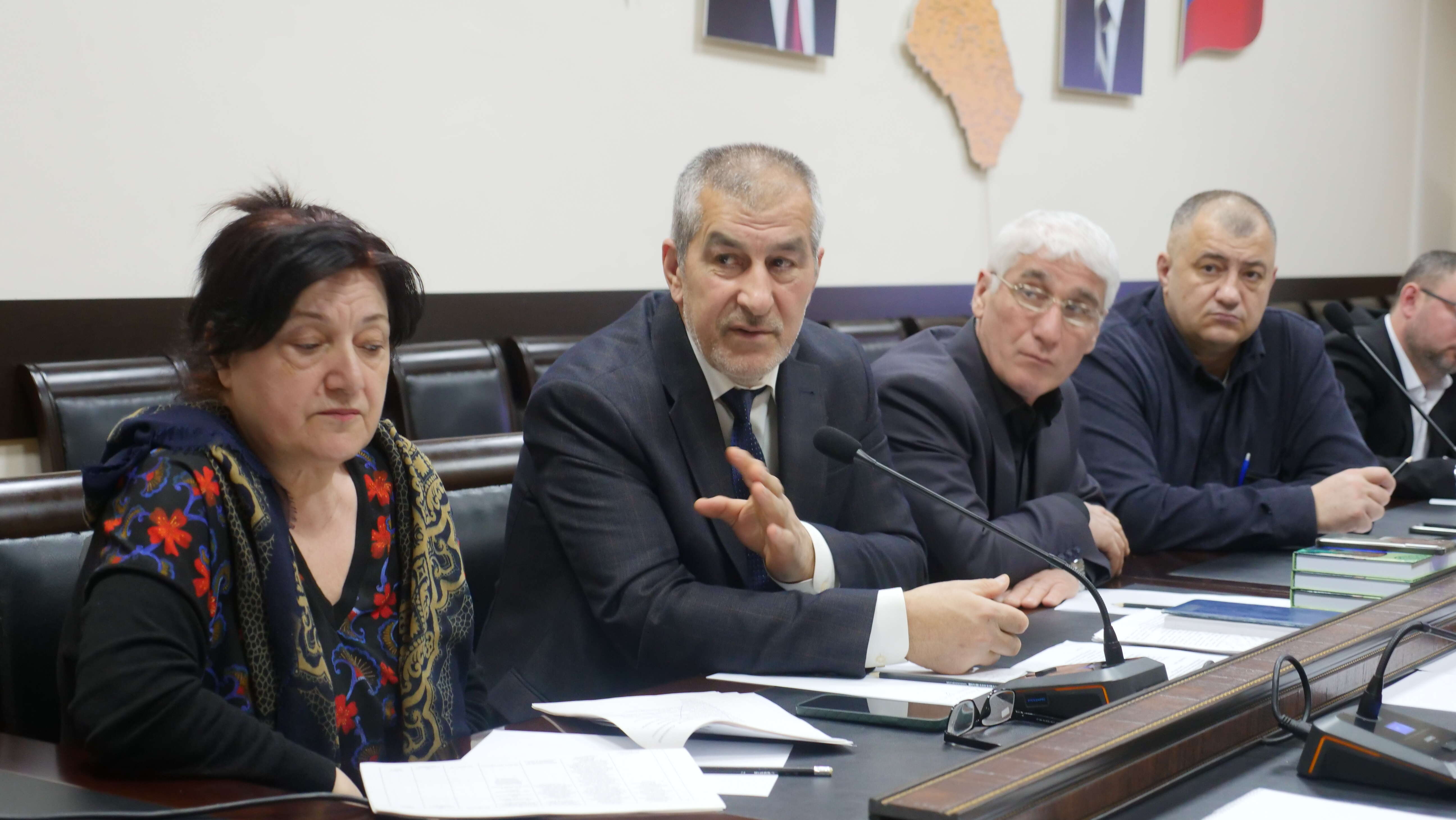 В Миннаце Дагестане обсудили, как помочь иностранным гражданам адаптироваться в республике