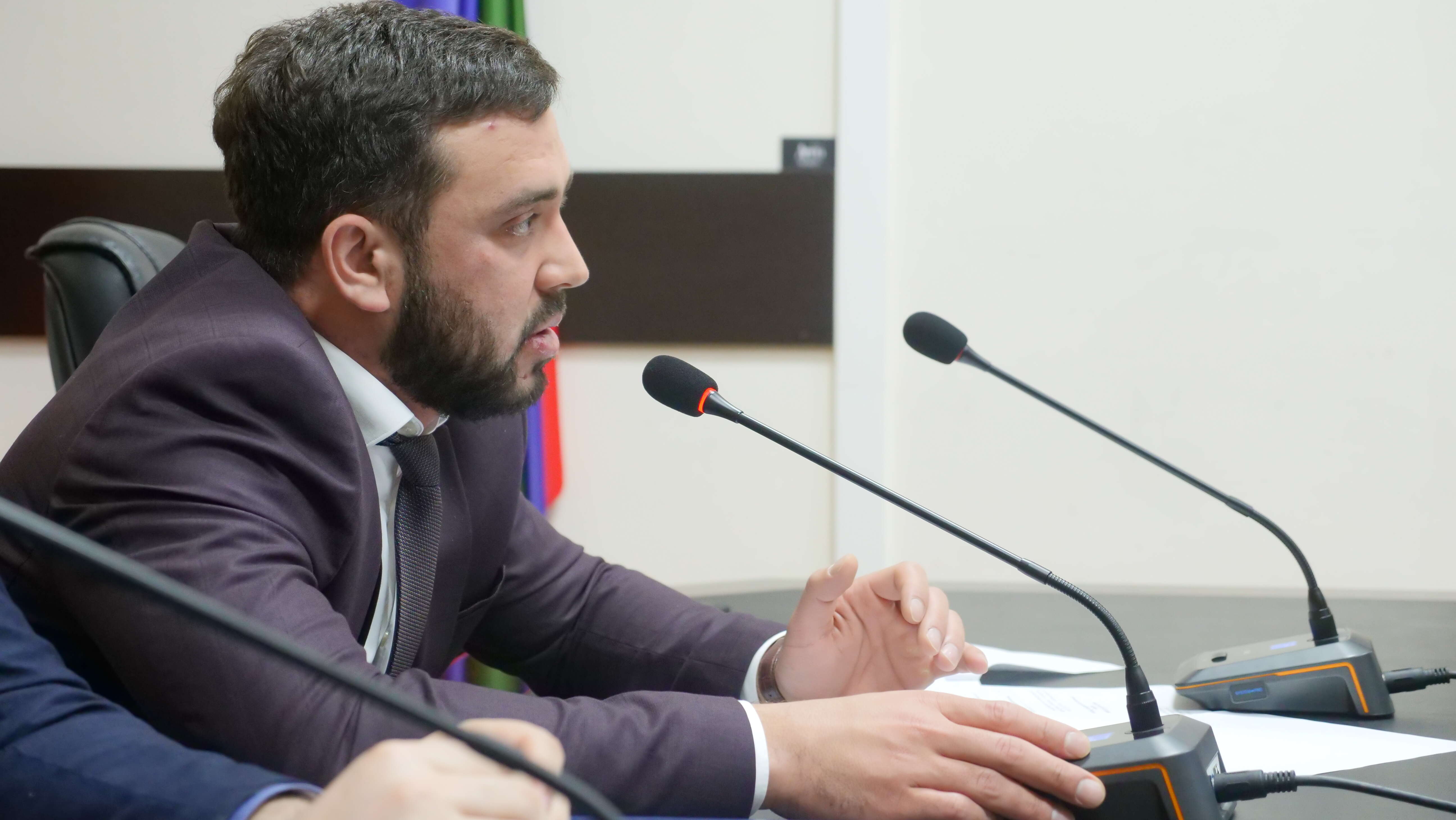 В Миннаце Дагестане обсудили, как помочь иностранным гражданам адаптироваться в республике