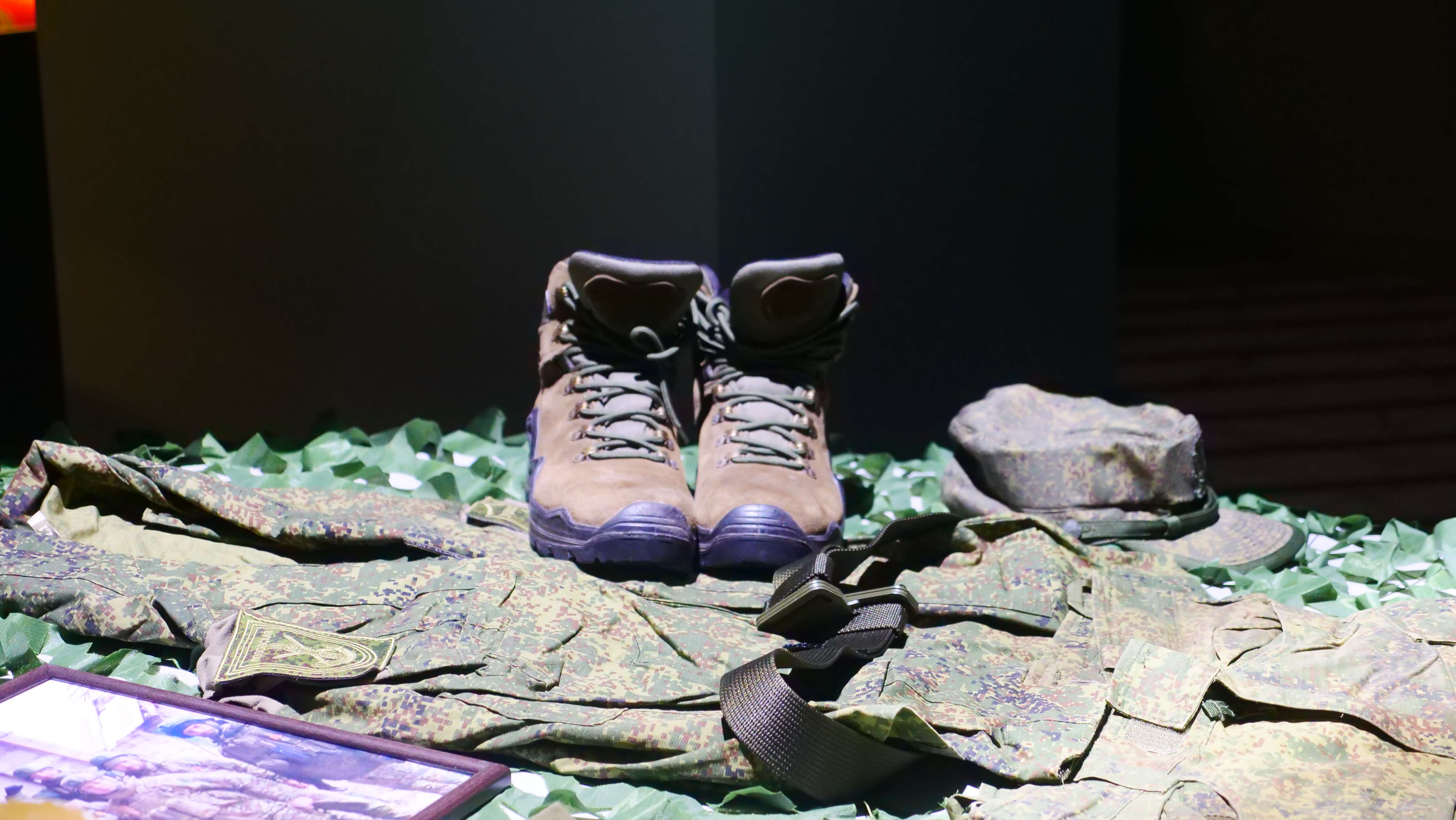 Коллектив Миннаца Дагестана посетил патриотическую мультимедийную выставку «Поколение героев»