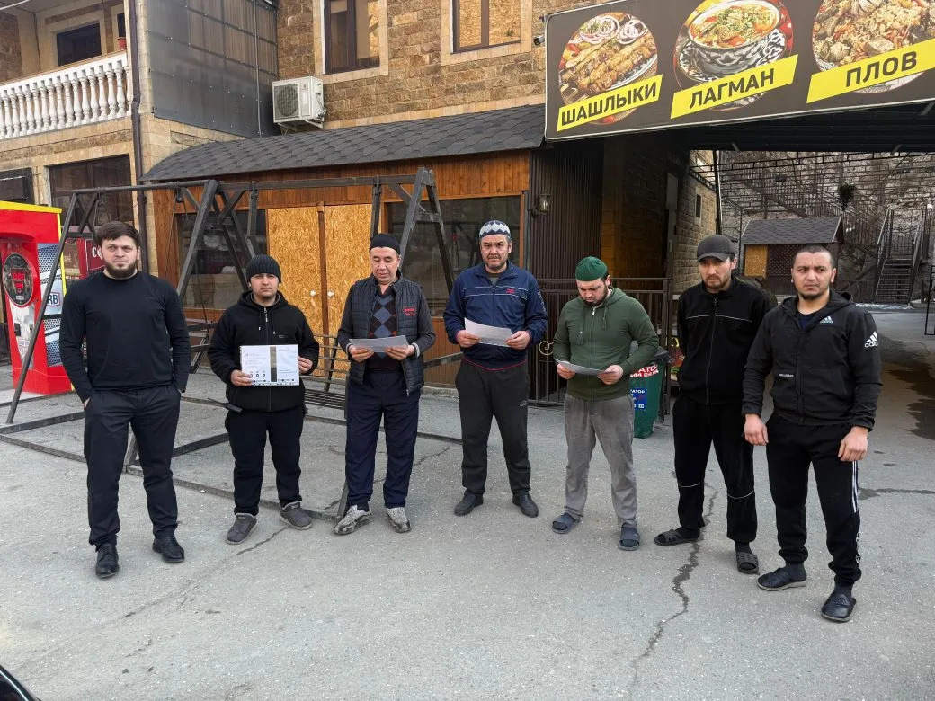 Правовая грамотность и адаптация к жизни в России. Миннац Дагестана проводит системную работу с иностранными гражданами