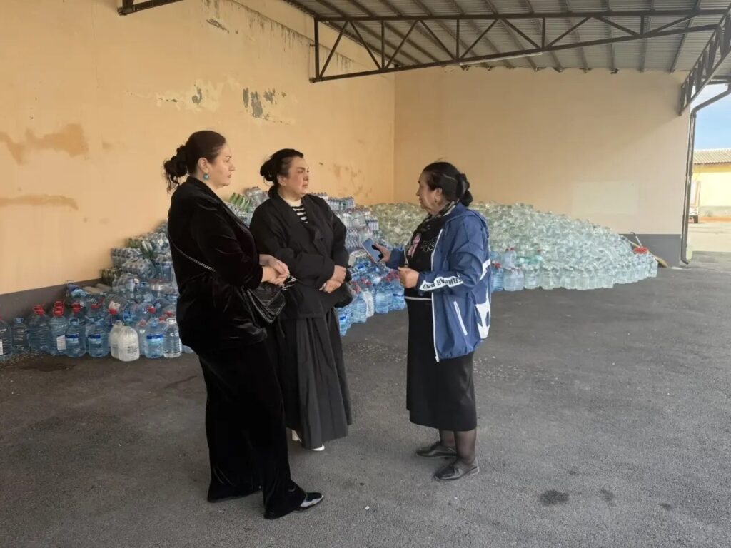 Гуманитарную помощь пострадавшим от паводков в Хасавюртовском районе оказал Союз женщин Дагестана