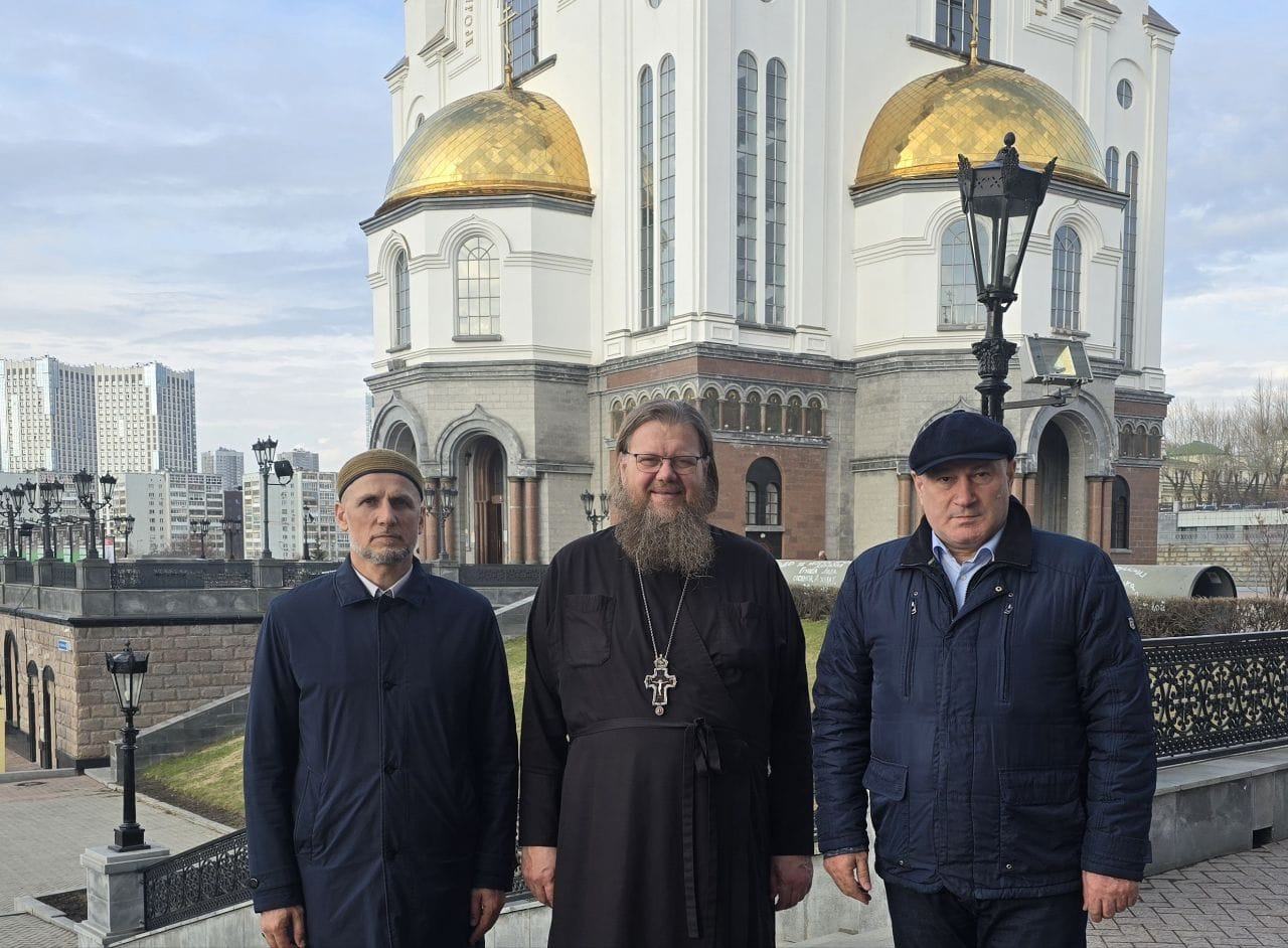 Дружба народов. Свердловская область и Санкт-Петербург пришли на помощь Дагестану после разрушительного паводка