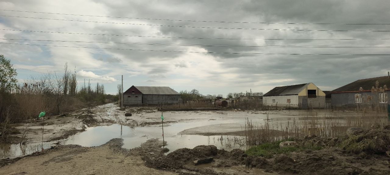 Темирлан Абуталимов посетил с рабочим визитом пострадавший от паводков Хасавюртовский район