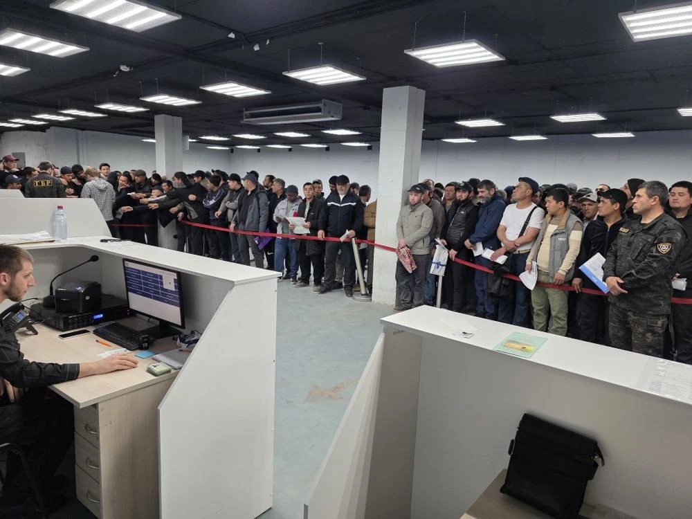 Законы и ответственность: 800 мигрантов приняли участие во встрече в Махачкале