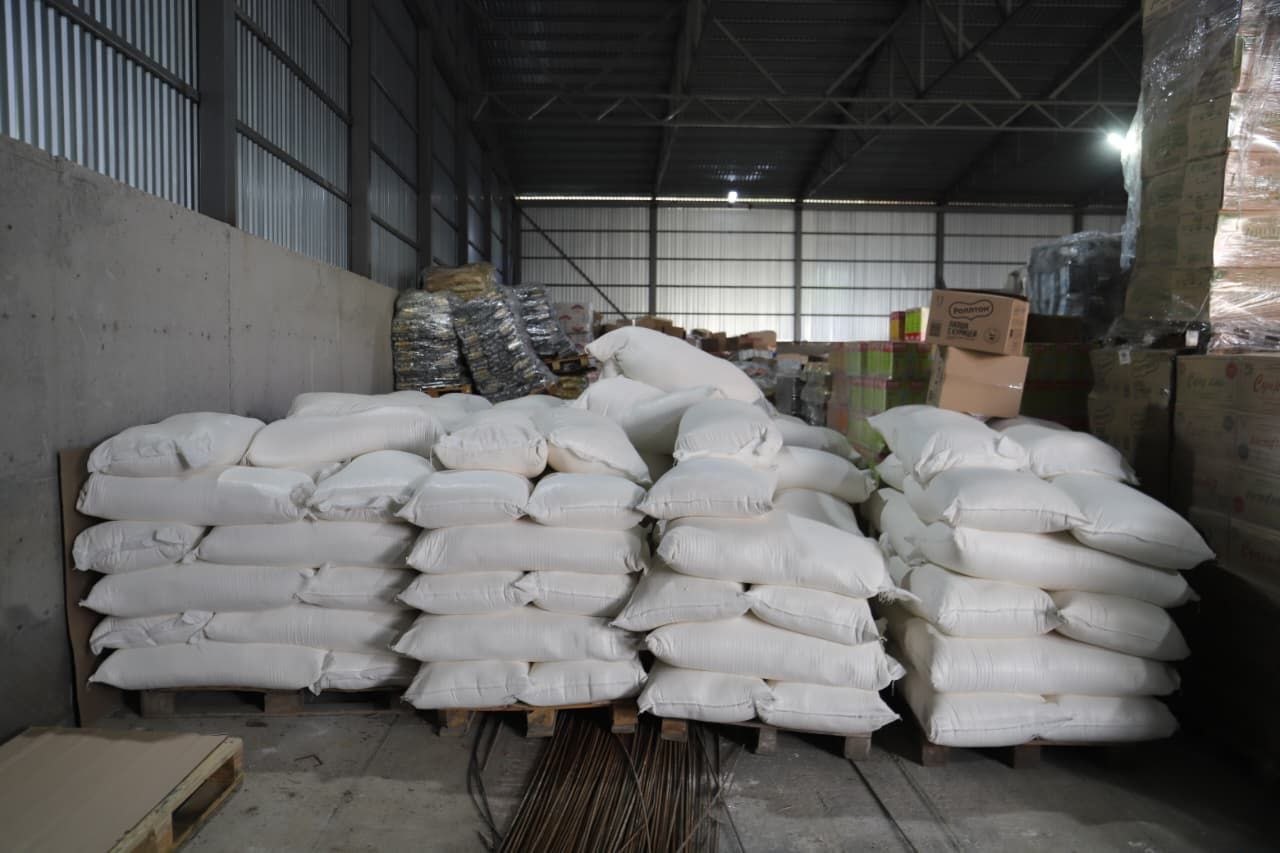 Помощь братского народа. Гуманитарная помощь доставлена в Хасавюртовский район из Чеченской Республики от руководителя региона, Героя России Рамзана Кадырова