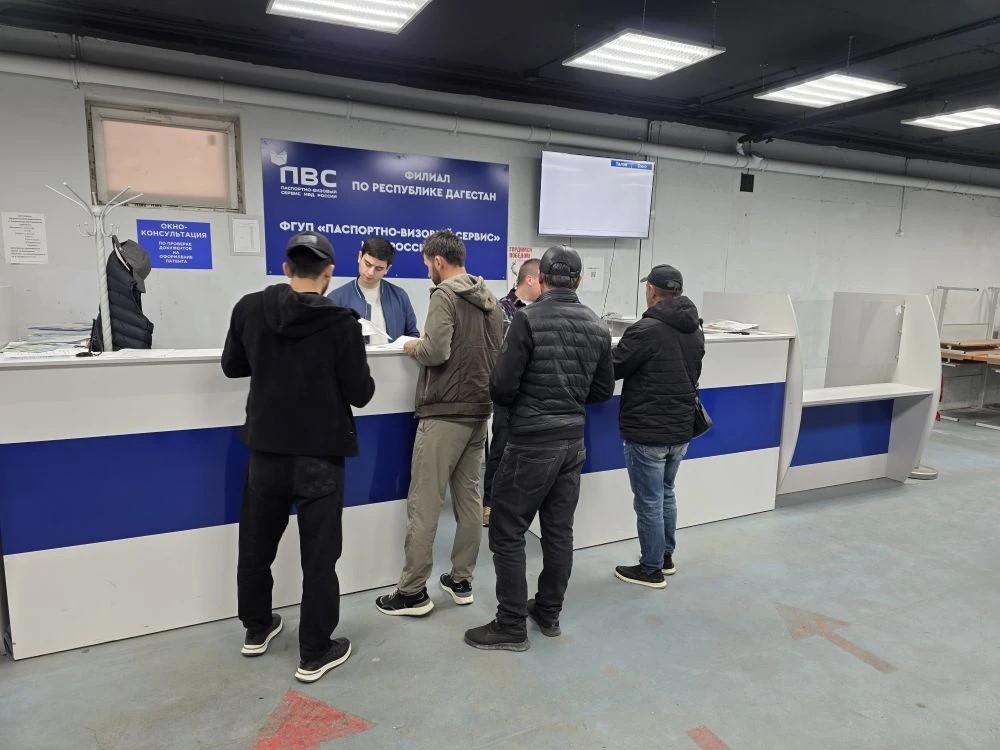 В Махачкале более 500 трудовых мигрантов узнали о правилах пребывания на территории России