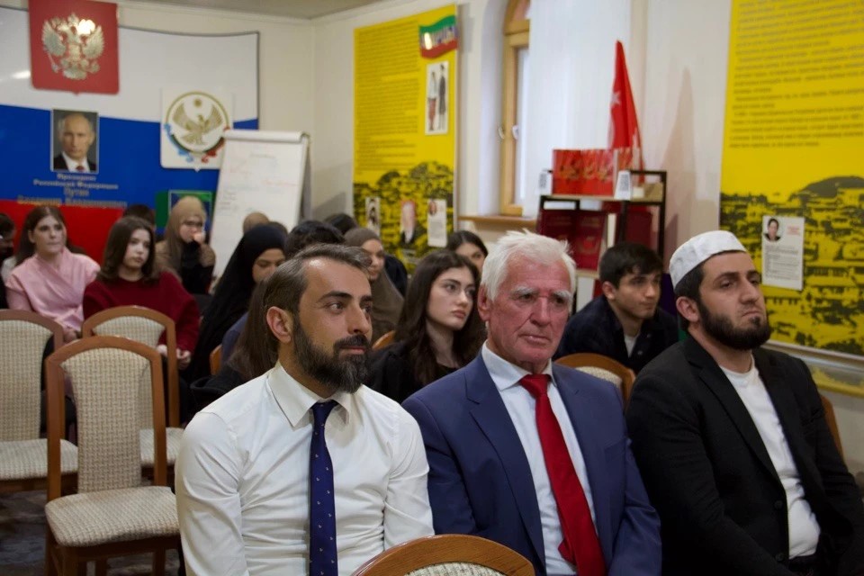 В Ставропольском крае состоялась дискуссия на тему: «Исламский мир на рубеже XVIII–XIX веков: взгляд из современной России»