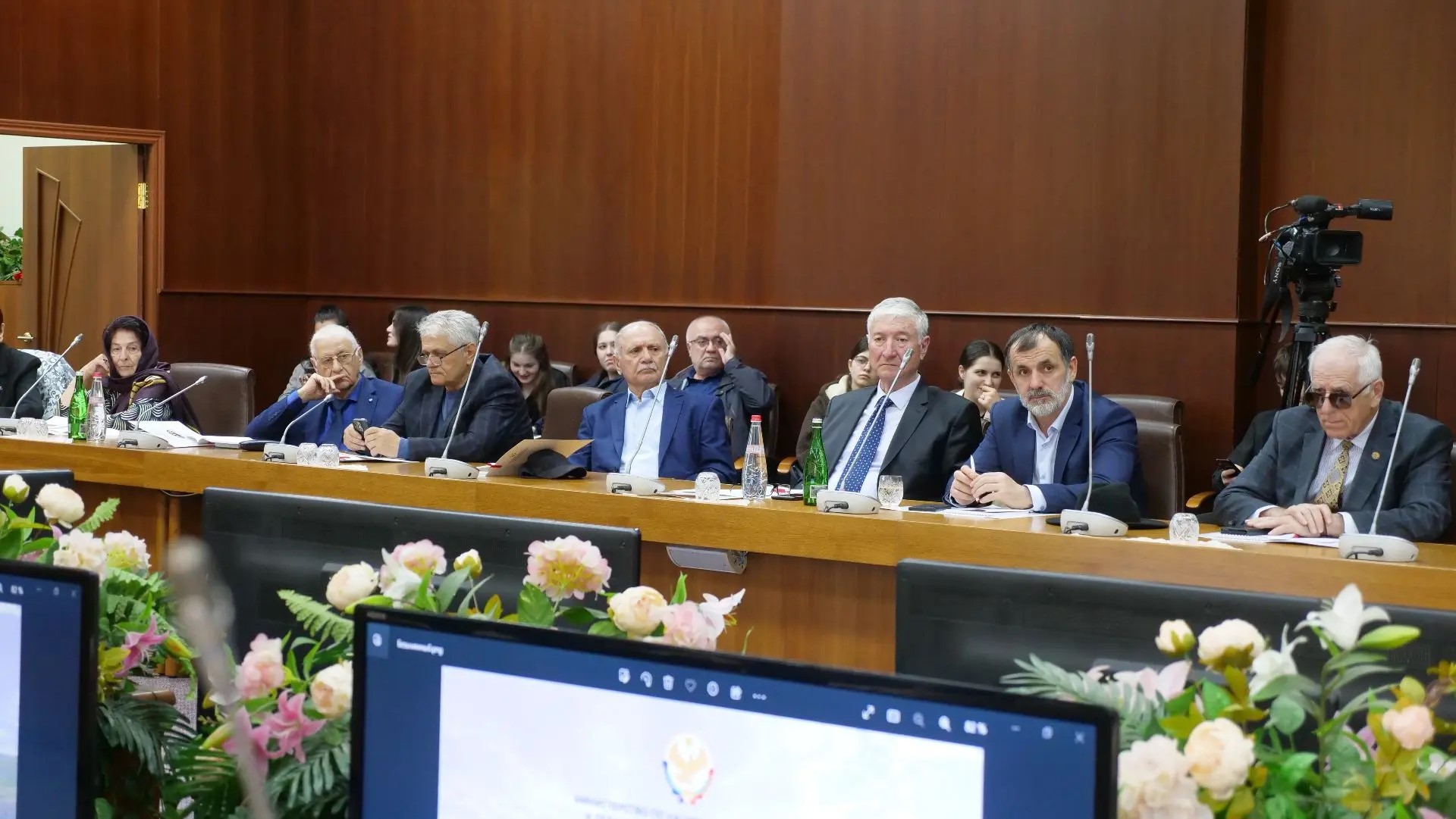 В Махачкале обсудили этнокультурное развитие народов России