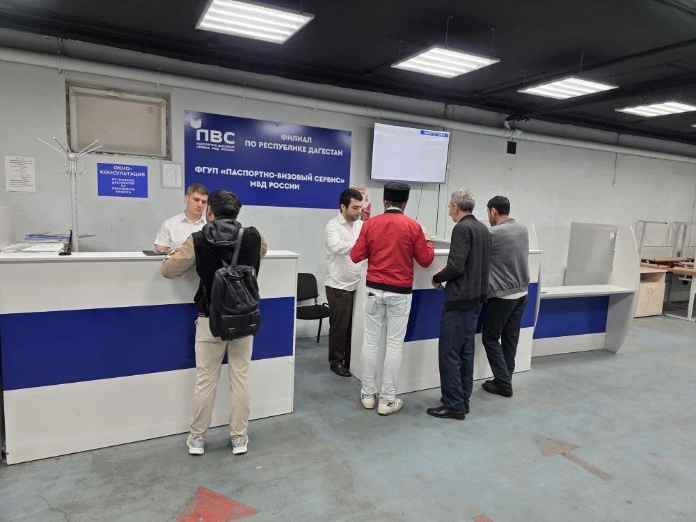 Более 300 трудовых мигрантов приняли участие в серии бесед по вопросам законодательства и адаптации в Дагестане