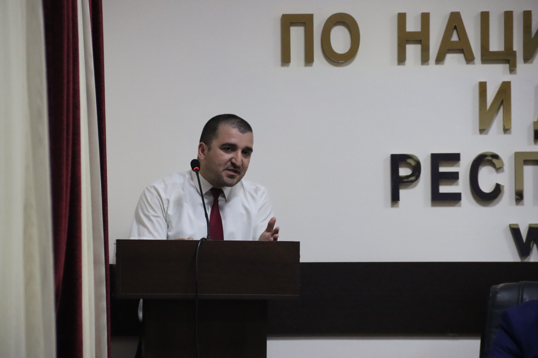 В Махачкале обсудили вклад Магомедсалиха Гусаева в становление современной государственности Дагестана