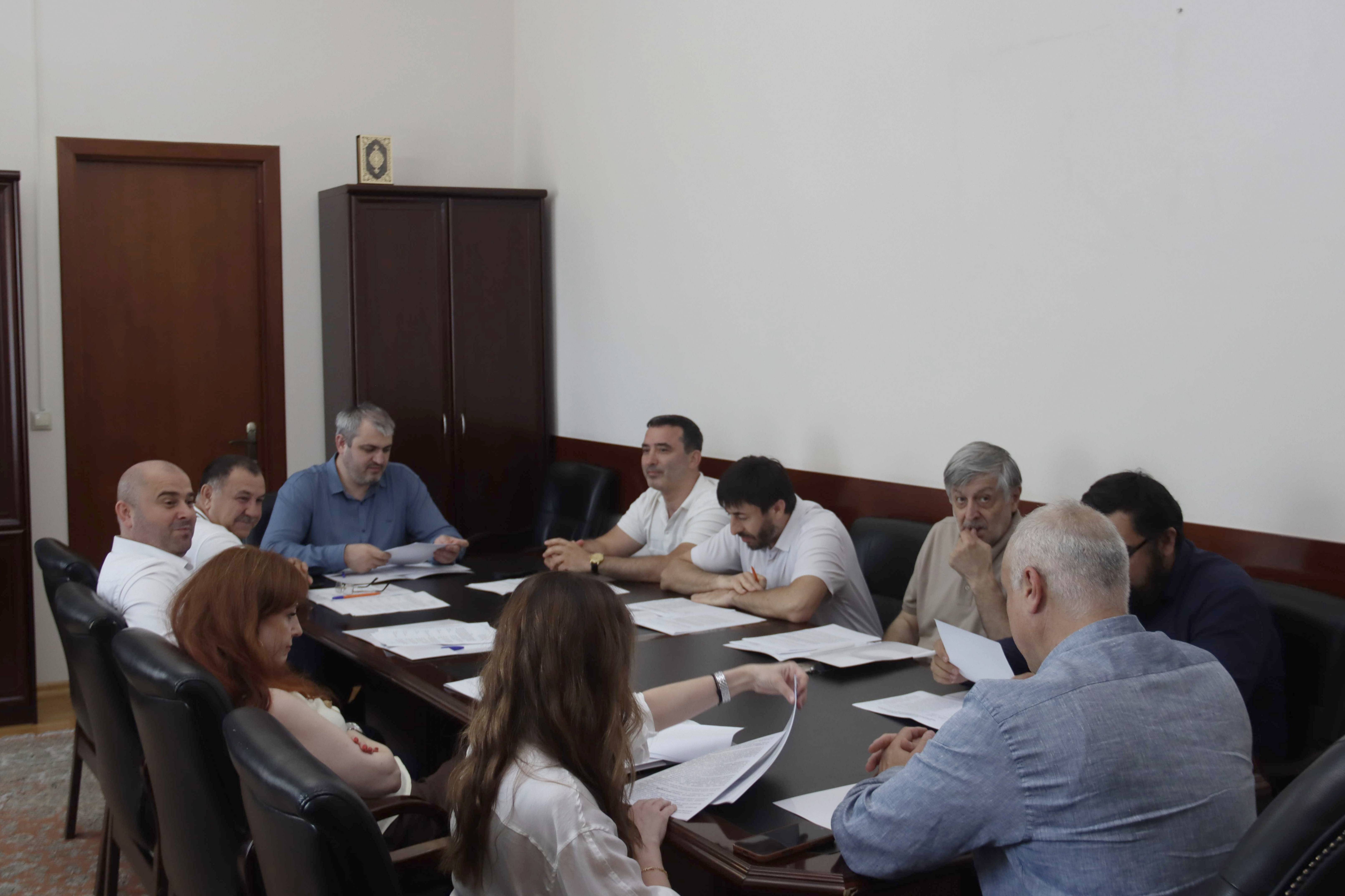 Более 120 человек прошли во второй этап конкурсов Миннаца Дагестана на замещение вакантных должностей и включение в кадровый резерв